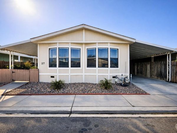 1301 Taft Highway, Unit 27, Bakersfield, CA 93307