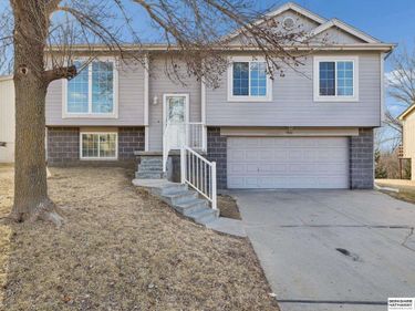 7841 Bondesson Street, Omaha, NE 68122
