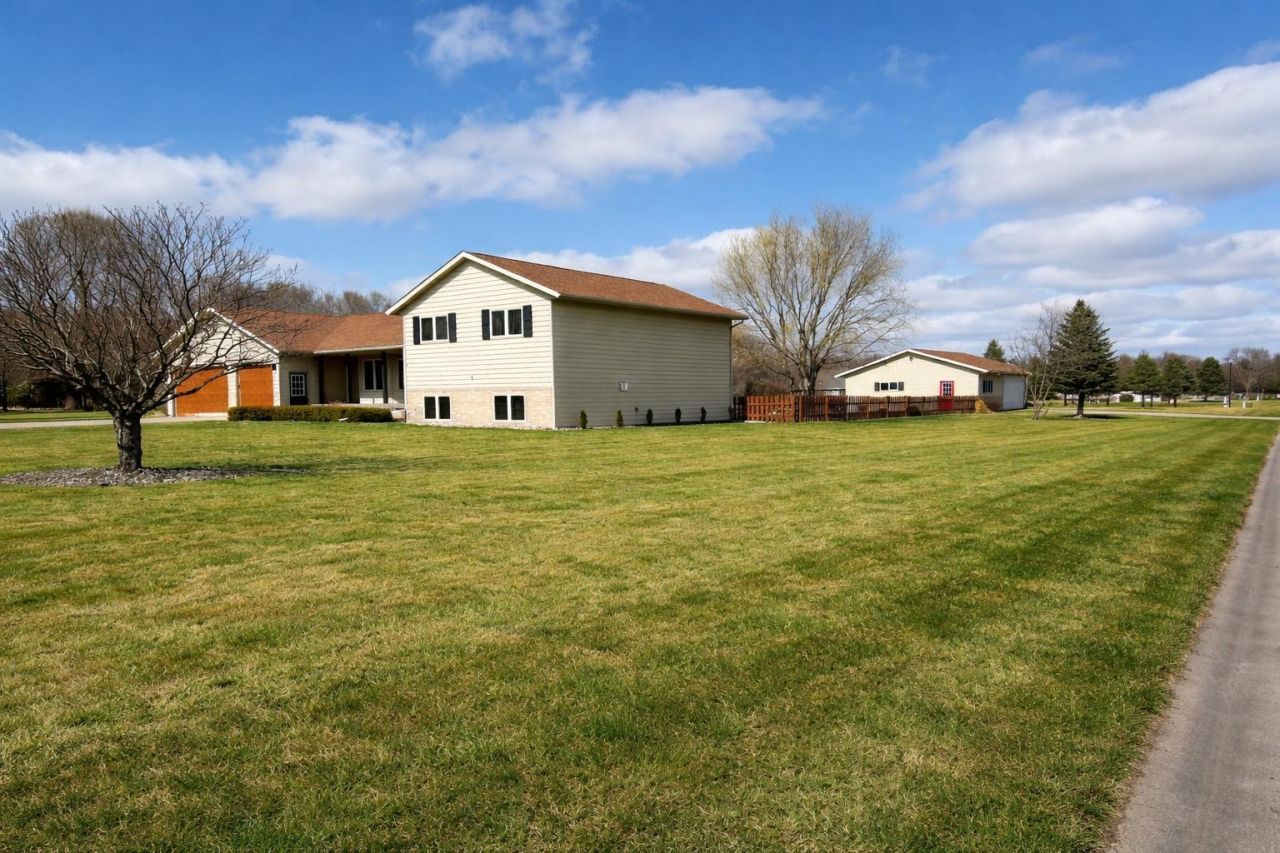 102 Meadowview Street, Marshall, MN 56258