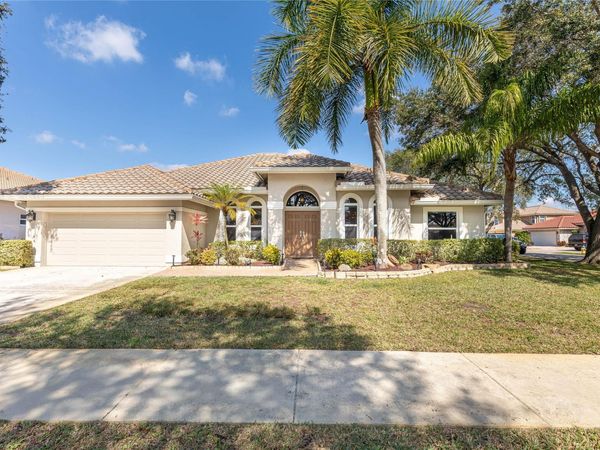 3907 NW 56th St, Coconut Creek, FL 33073