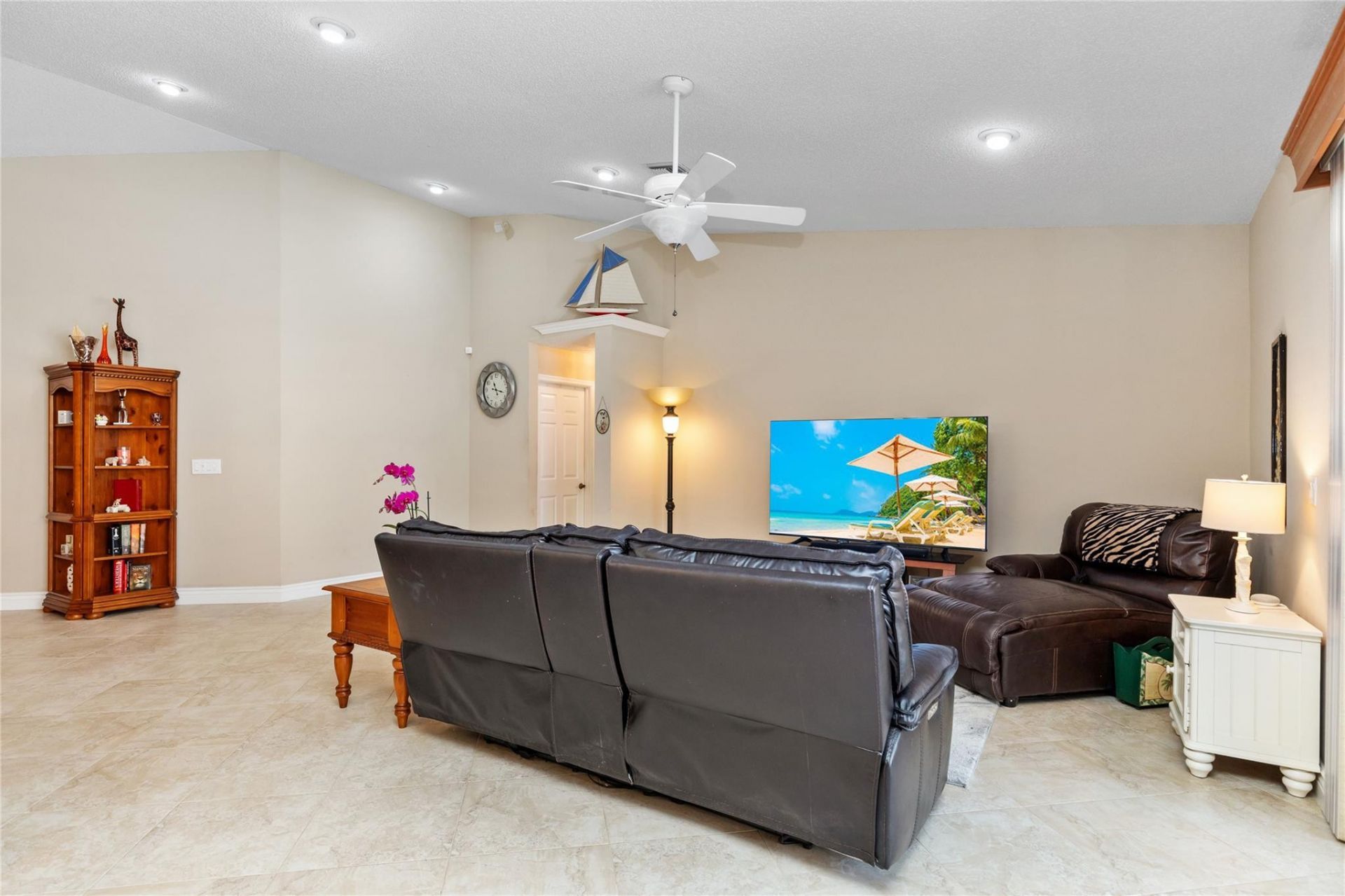 3907 NW 56th St, Coconut Creek, FL 33073 Photo