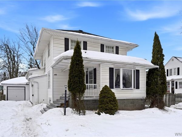 45 Scott Drive, Williamsville, NY 14221