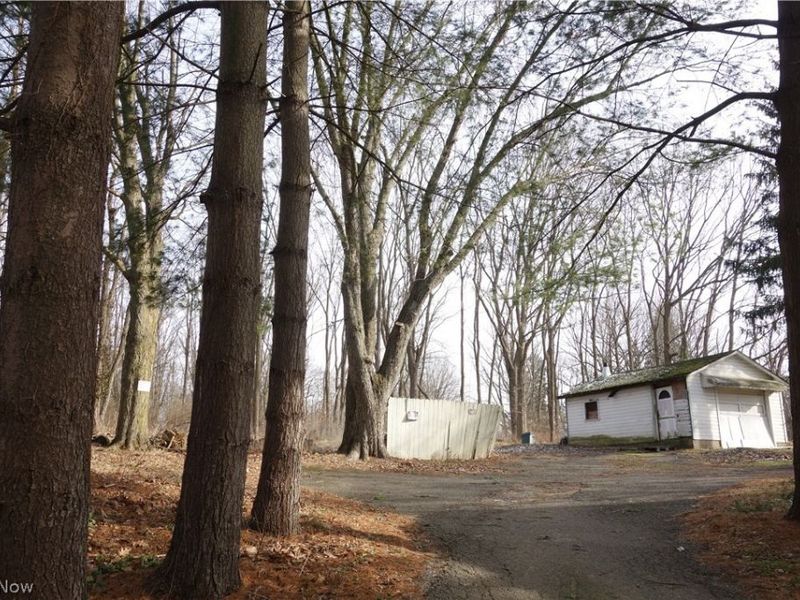 6235 Manchester Road, Clinton, OH 44216 Photo 3