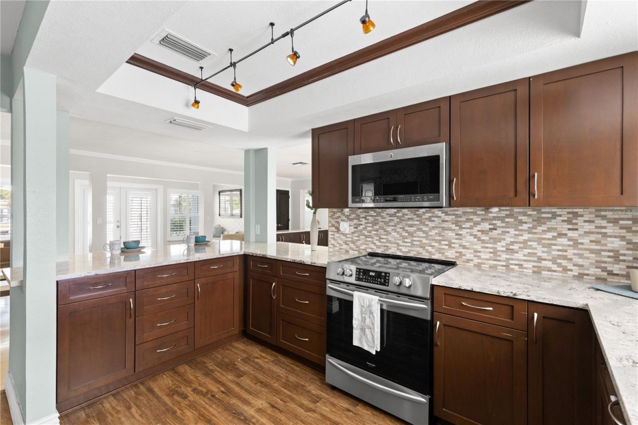 404 4th Avenue N, Tierra Verde, FL 33715 Photo