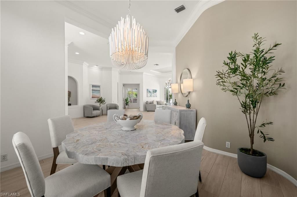 985 Spanish Moss Trl, Naples, FL 34108 Photo
