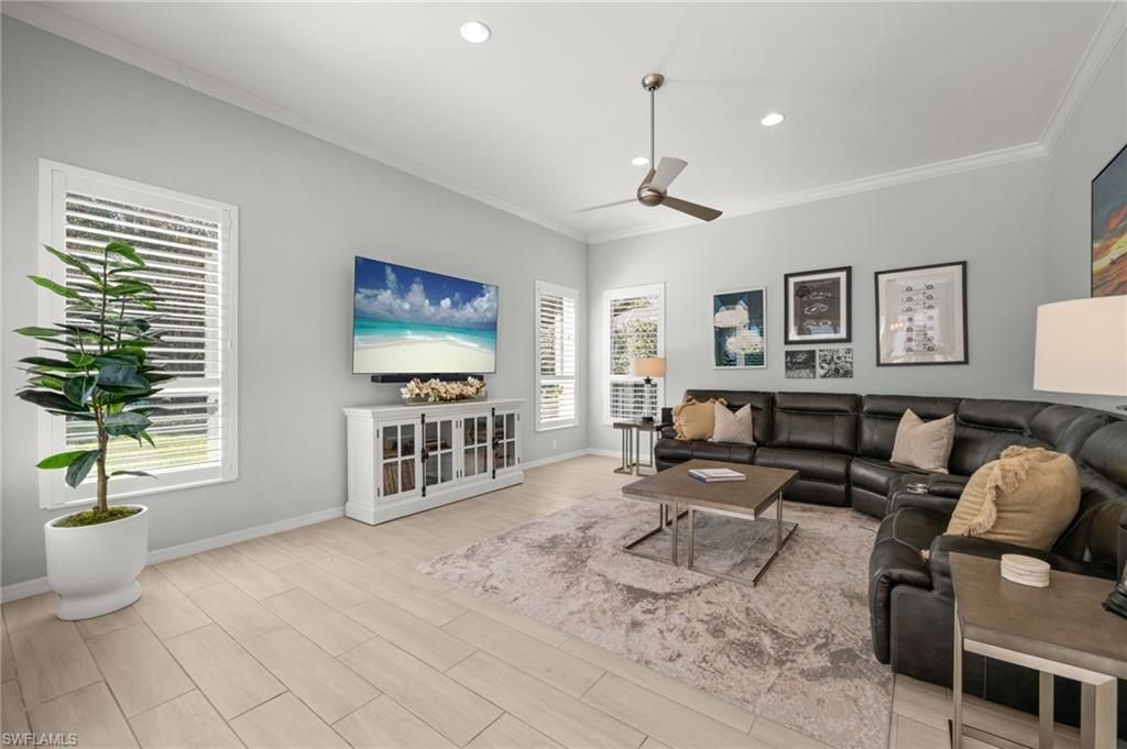 985 Spanish Moss Trl, Naples, FL 34108 Photo