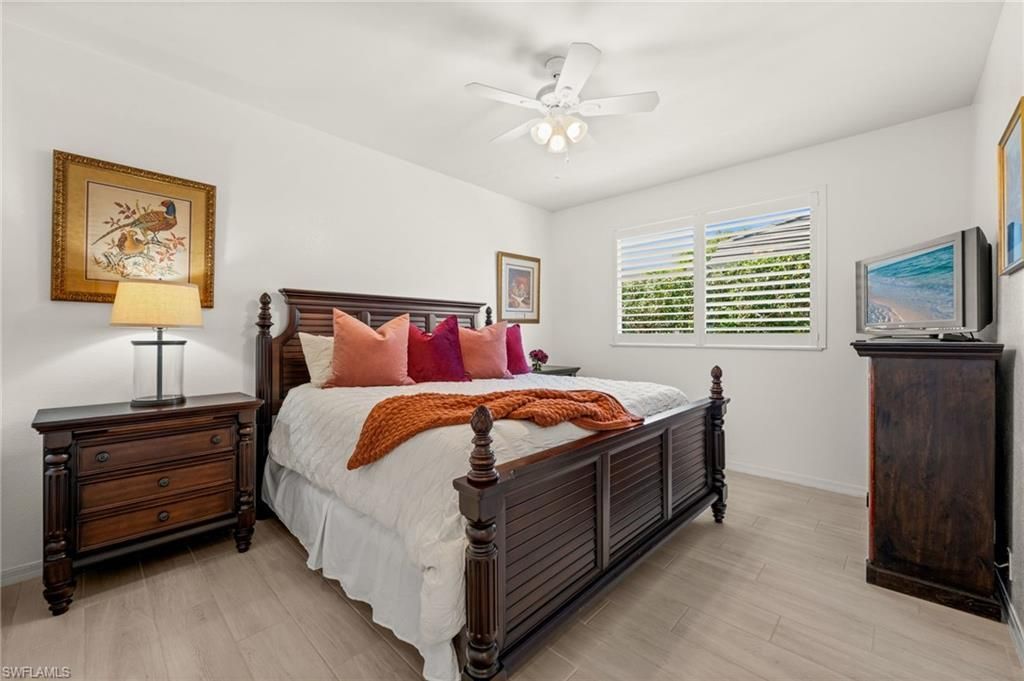 985 Spanish Moss Trl, Naples, FL 34108 Photo
