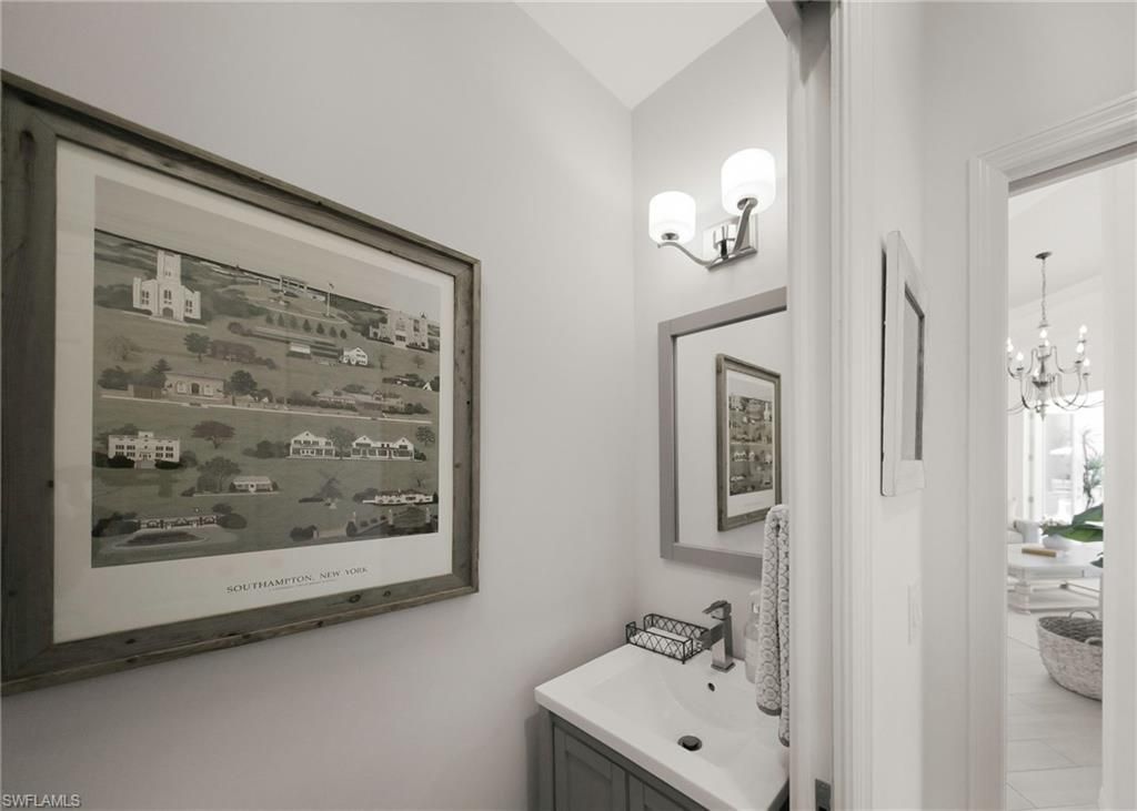985 Spanish Moss Trl, Naples, FL 34108 Photo