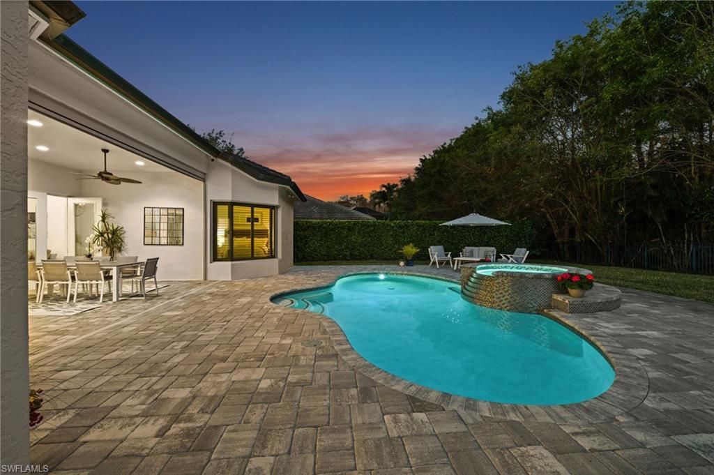 985 Spanish Moss Trl, Naples, FL 34108 Photo