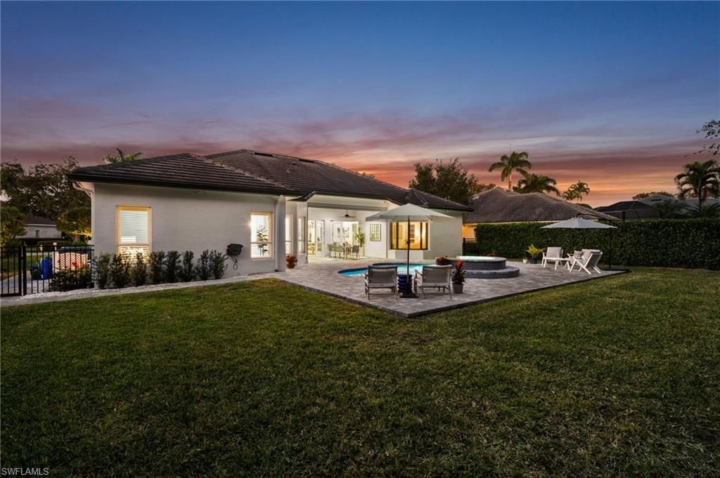 985 Spanish Moss Trl, Naples, FL 34108 Photo