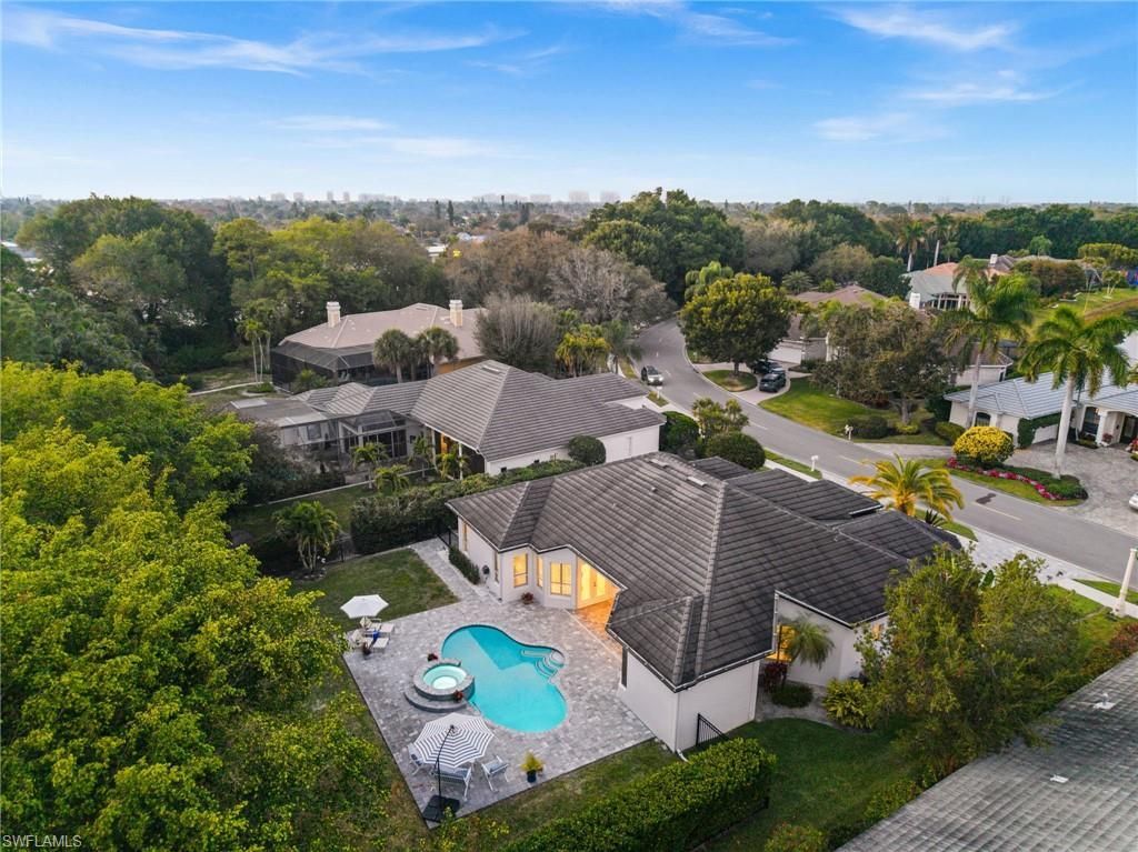 985 Spanish Moss Trl, Naples, FL 34108 Photo