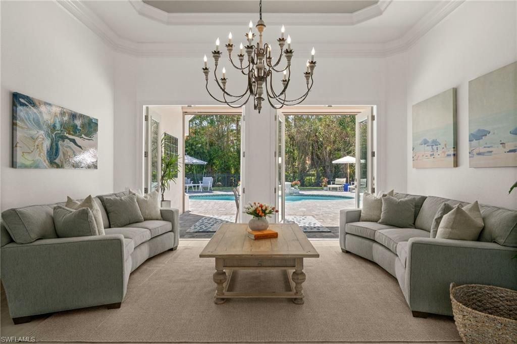 985 Spanish Moss Trl, Naples, FL 34108 Photo