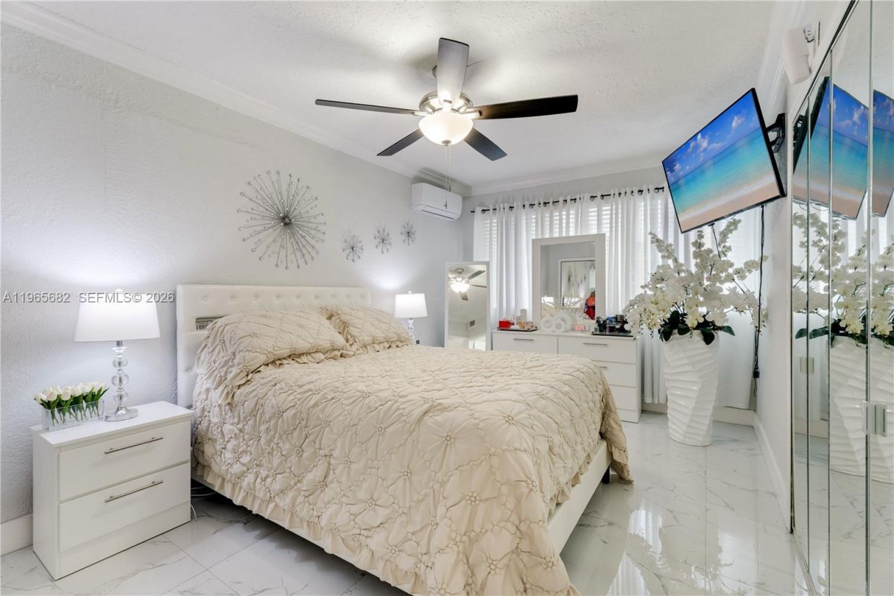 351 E 13th St , Hialeah, FL 33010 Photo