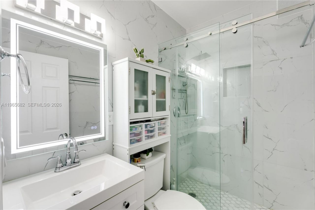 351 E 13th St , Hialeah, FL 33010 Photo