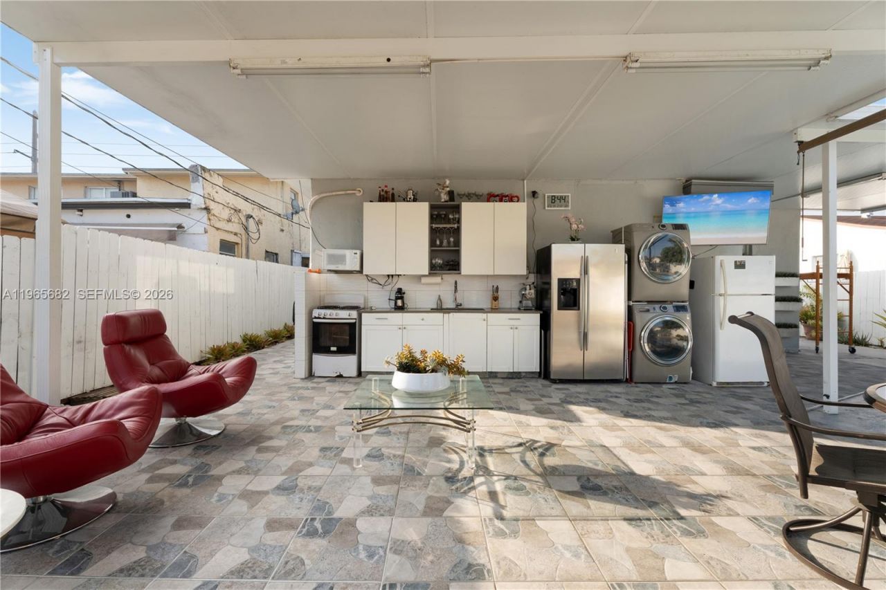 351 E 13th St , Hialeah, FL 33010 Photo