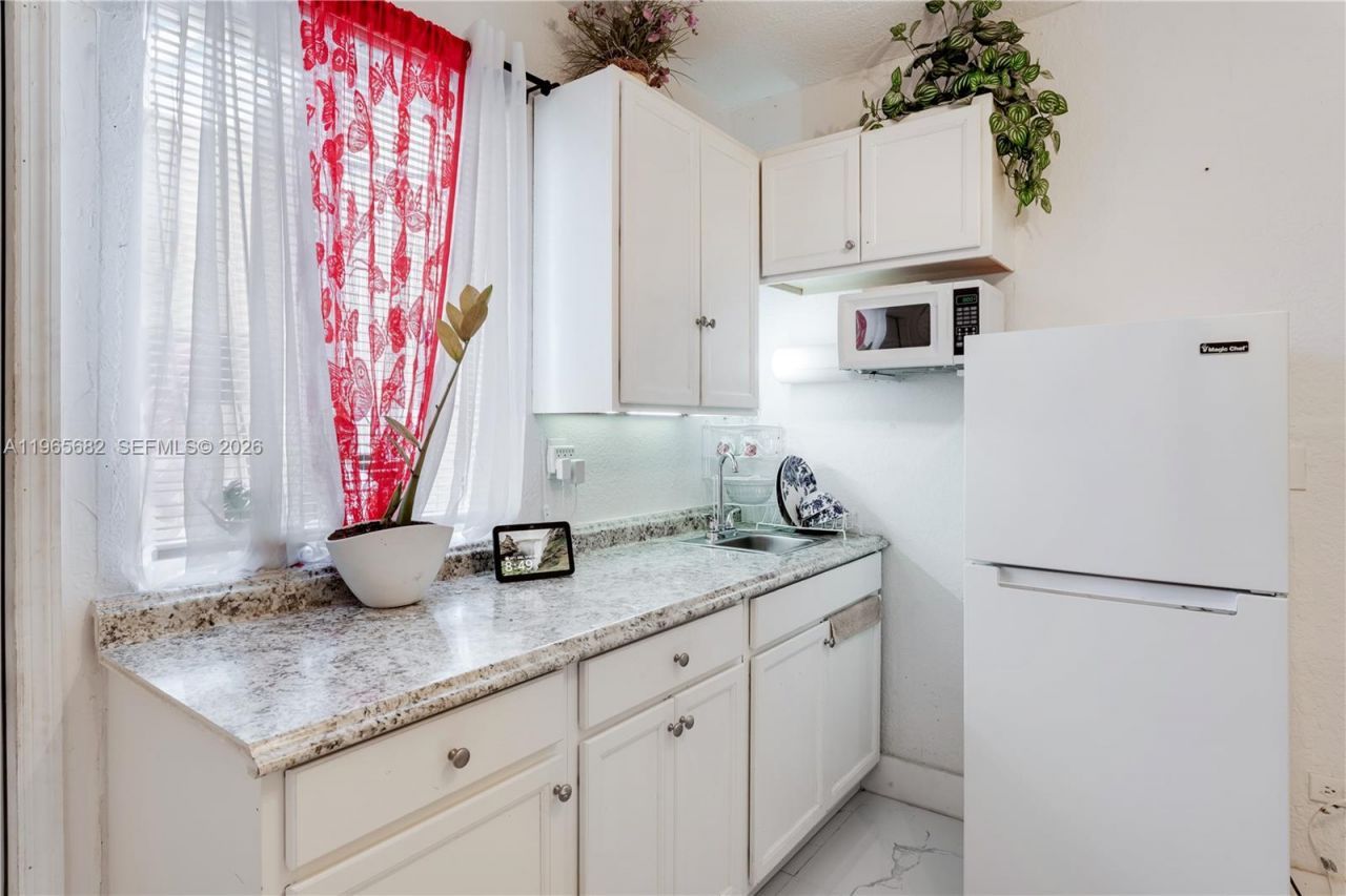 351 E 13th St , Hialeah, FL 33010 Photo