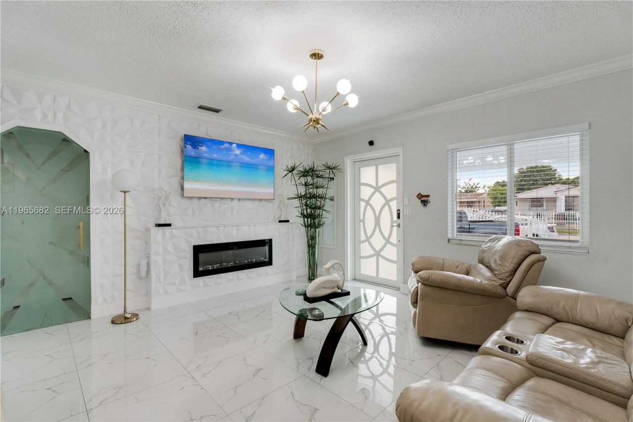 351 E 13th St , Hialeah, FL 33010 Photo