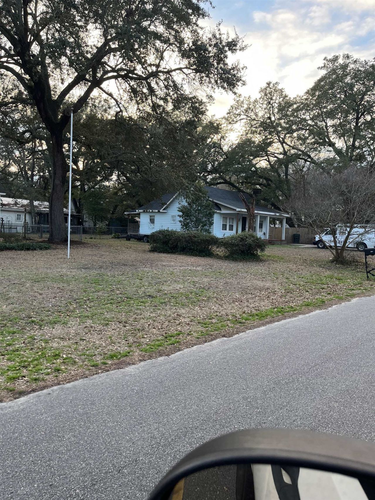 415 Live Oak St. Photo 24