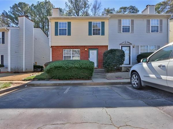 6390 Wedgeview Drive, Tucker, GA 30084