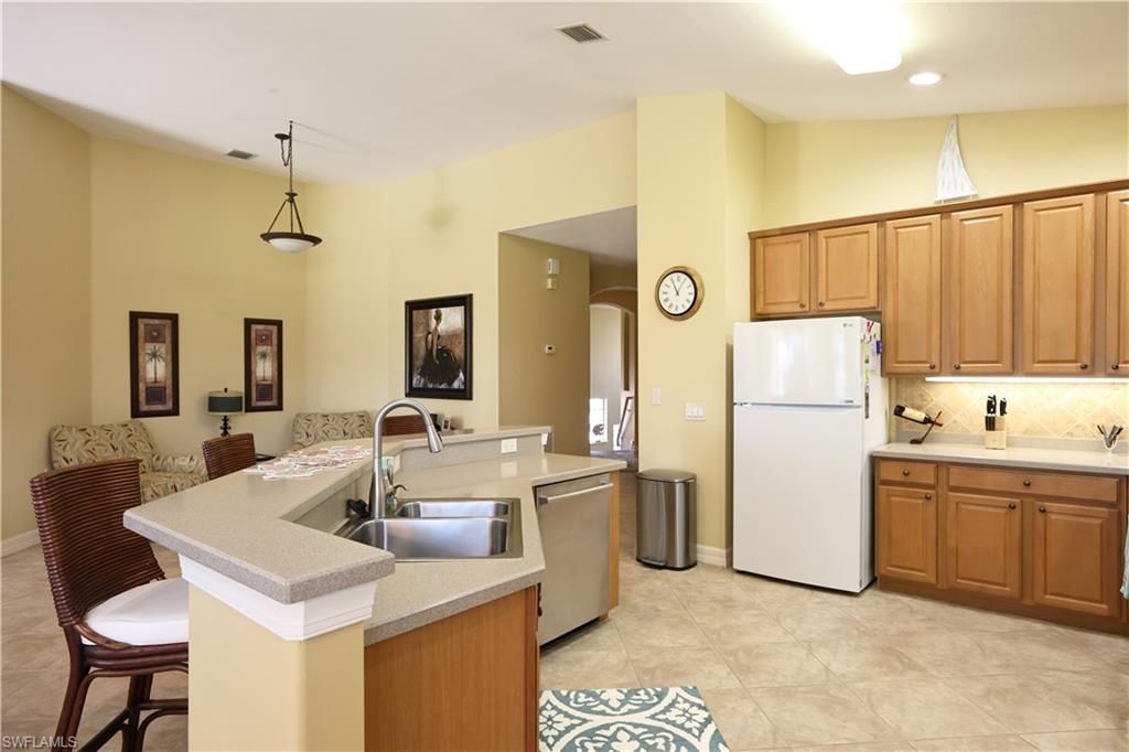 12052 Brassie Bend, Unit 201, Fort Myers, FL 33913 Photo