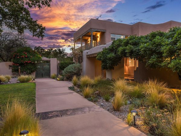 257 Camino De Lucia , Corrales, NM 87048