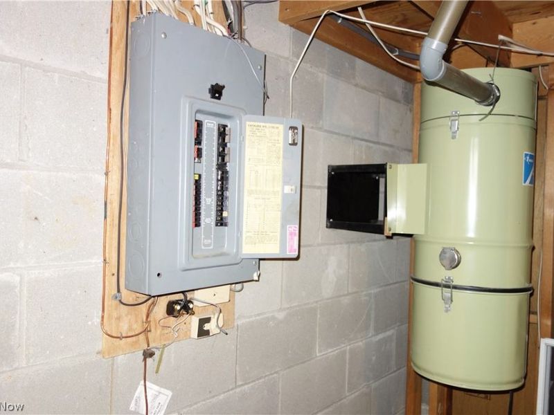 5135 Sheaters Drive, North Canton, OH 44720 Photo 21