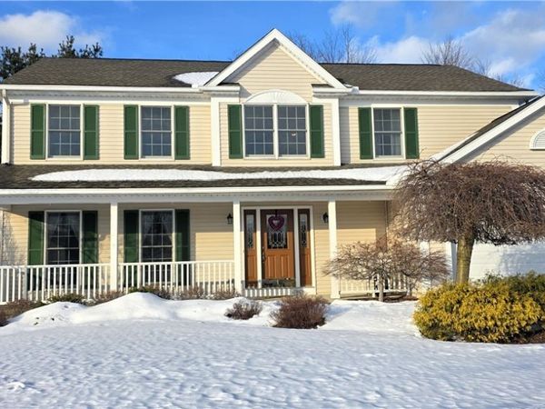 19496 Echo Drive, Strongsville, OH 44149