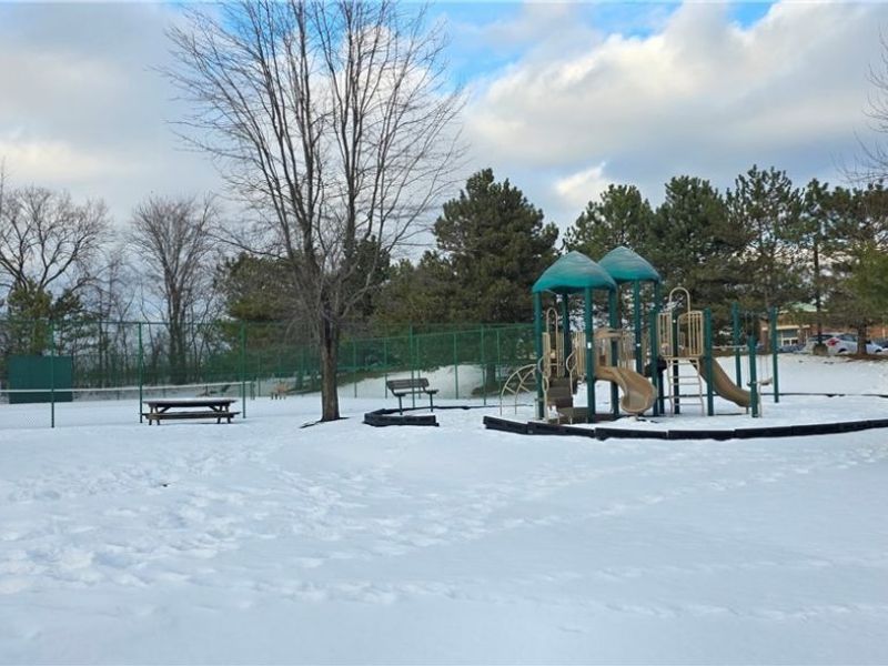 19496 Echo Drive, Strongsville, OH 44149 Photo 44