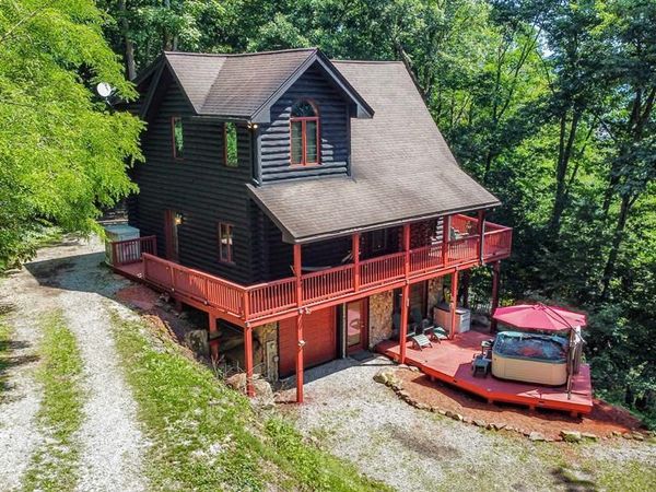 58 Upper Hillside Lane, SLATYFORK, WV 26291