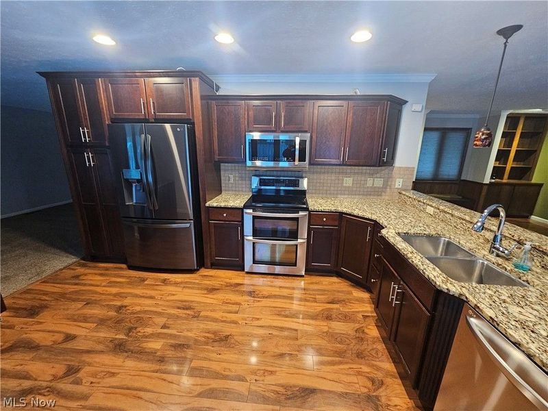 21586 Little Brook Way, Strongsville, OH 44149 Photo 18