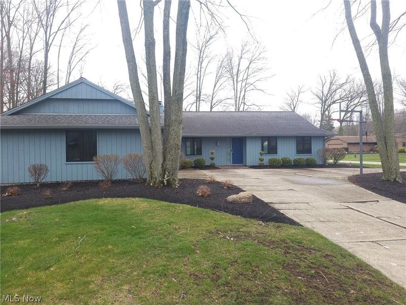 21586 Little Brook Way, Strongsville, OH 44149 Photo 2