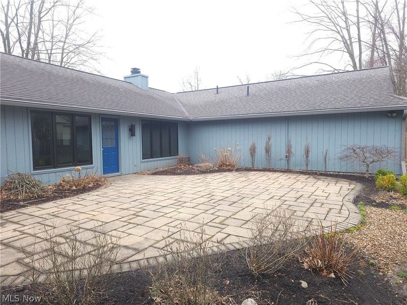 21586 Little Brook Way, Strongsville, OH 44149 Photo 3