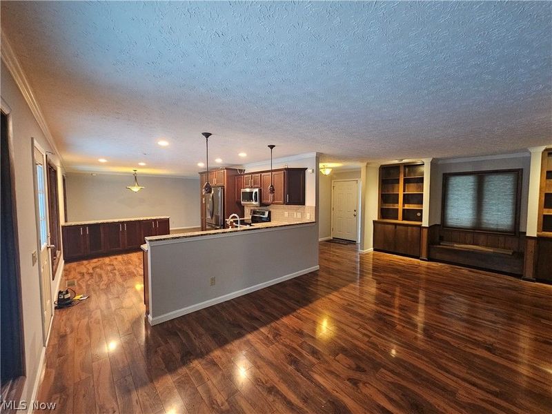 21586 Little Brook Way, Strongsville, OH 44149 Photo 3