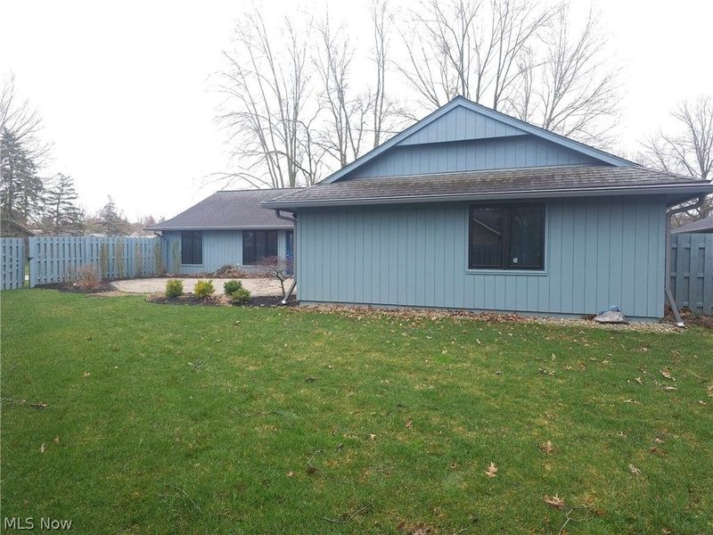 21586 Little Brook Way, Strongsville, OH 44149 Photo 4