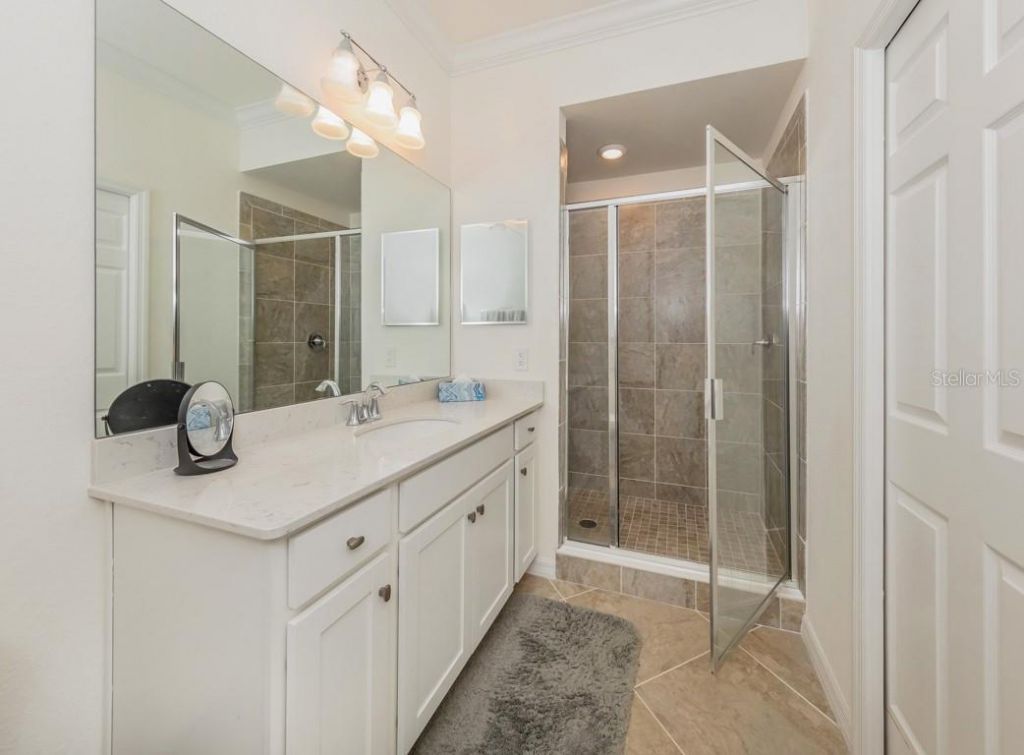 17510 Gawthrop Drive, Unit 406, Lakewood Ranch, FL 34211 Photo