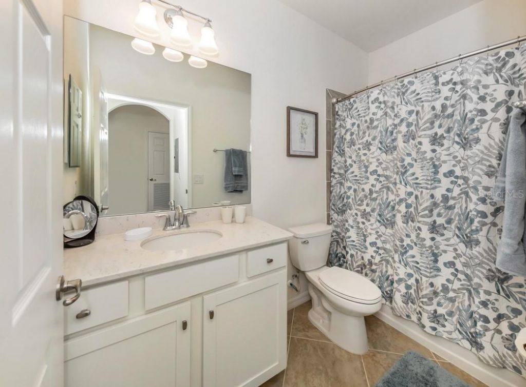 17510 Gawthrop Drive, Unit 406, Lakewood Ranch, FL 34211 Photo