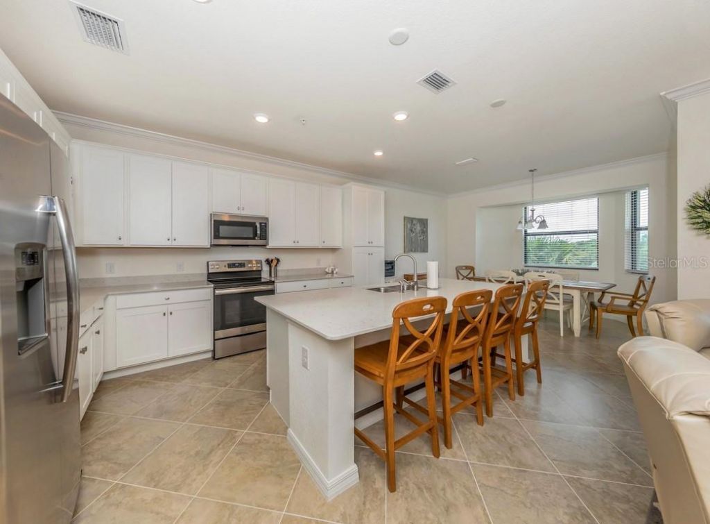 17510 Gawthrop Drive, Unit 406, Lakewood Ranch, FL 34211 Photo