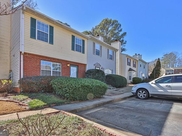 6390 Wedgeview Drive, Tucker, GA 30084