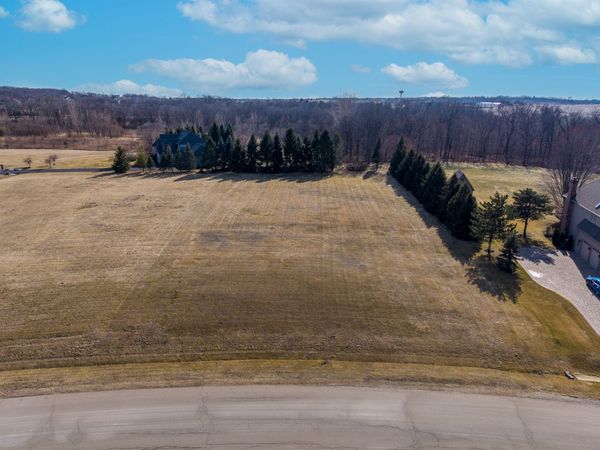 8148 Shadow Creek Lane, Yorkville, IL 60560