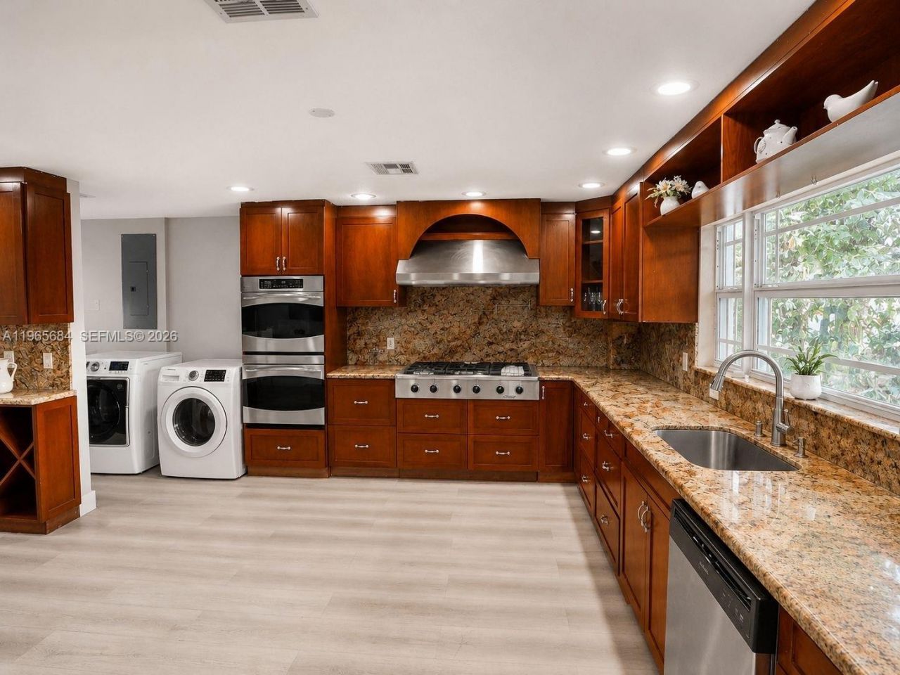 901 SW 121 Ave, Davie, FL 33325 Photo