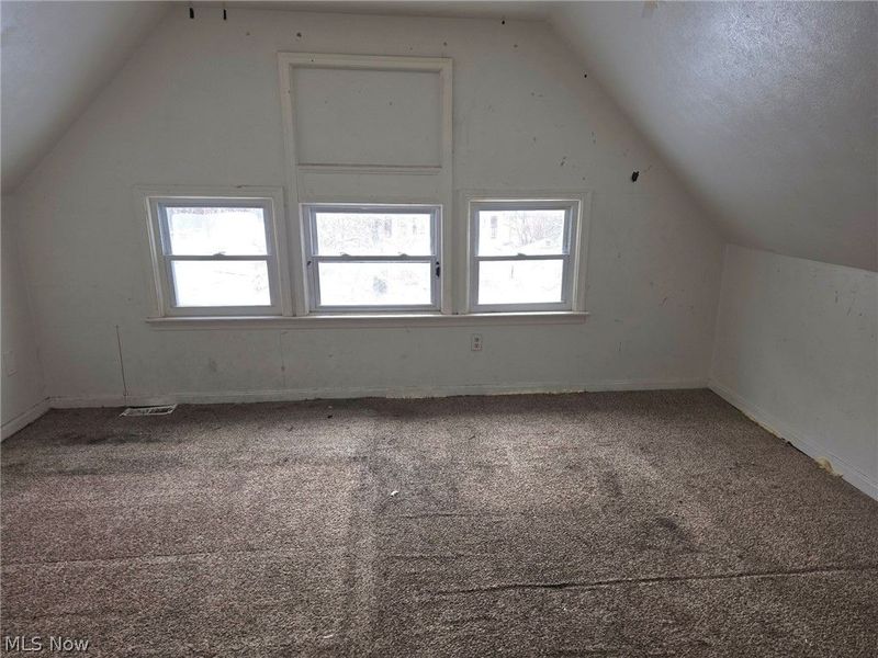 1895 Chapman Avenue, Cleveland, OH 44112 Photo 16