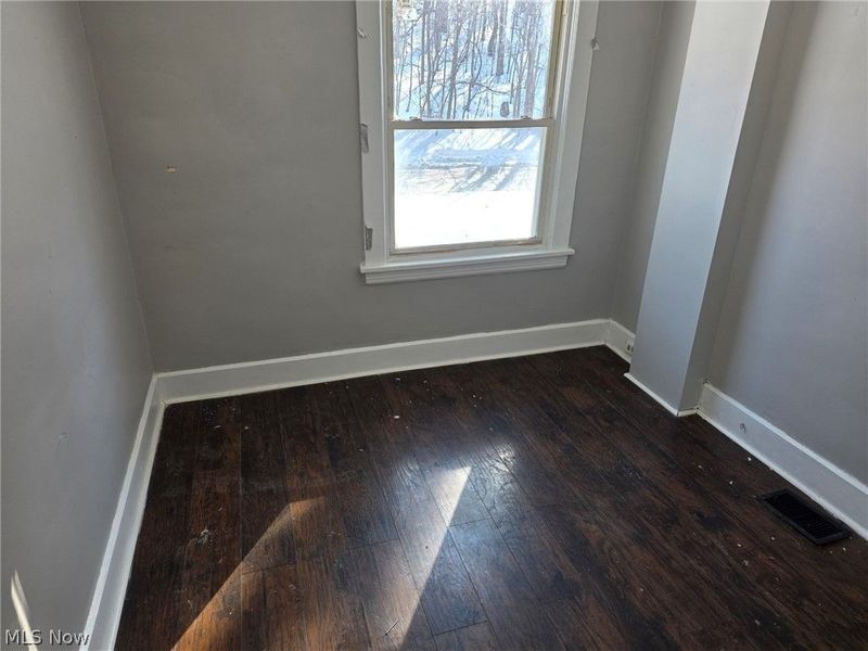 1895 Chapman Avenue, Cleveland, OH 44112 Photo 17