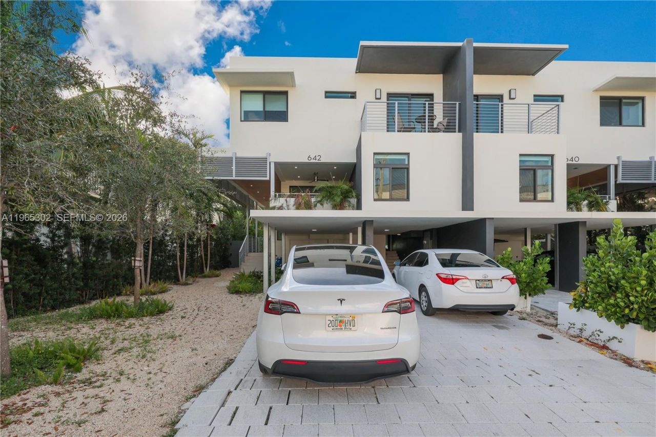 640 Fernwood Rd, Key Biscayne, FL 33149 Photo