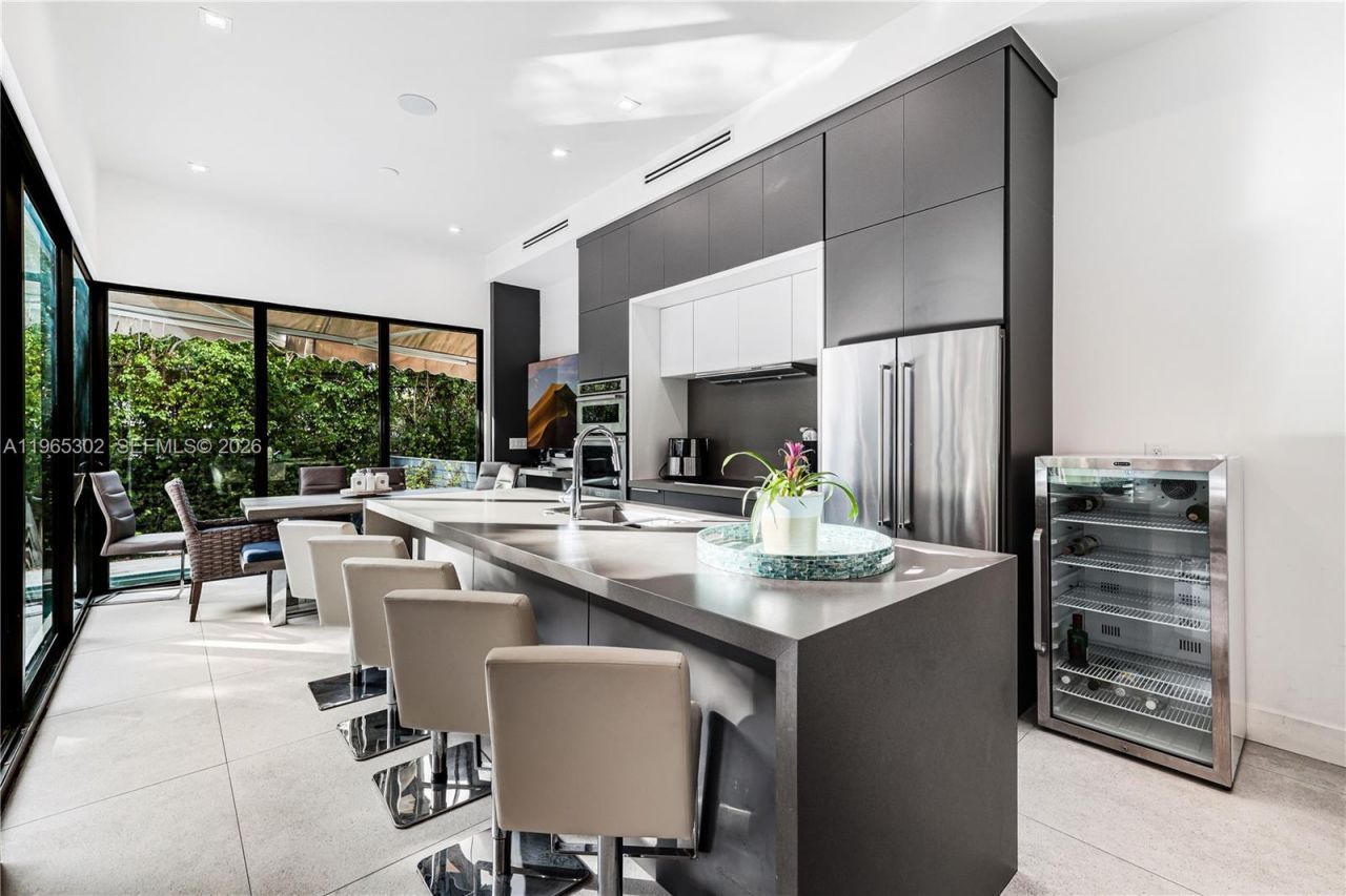 640 Fernwood Rd, Key Biscayne, FL 33149 Photo