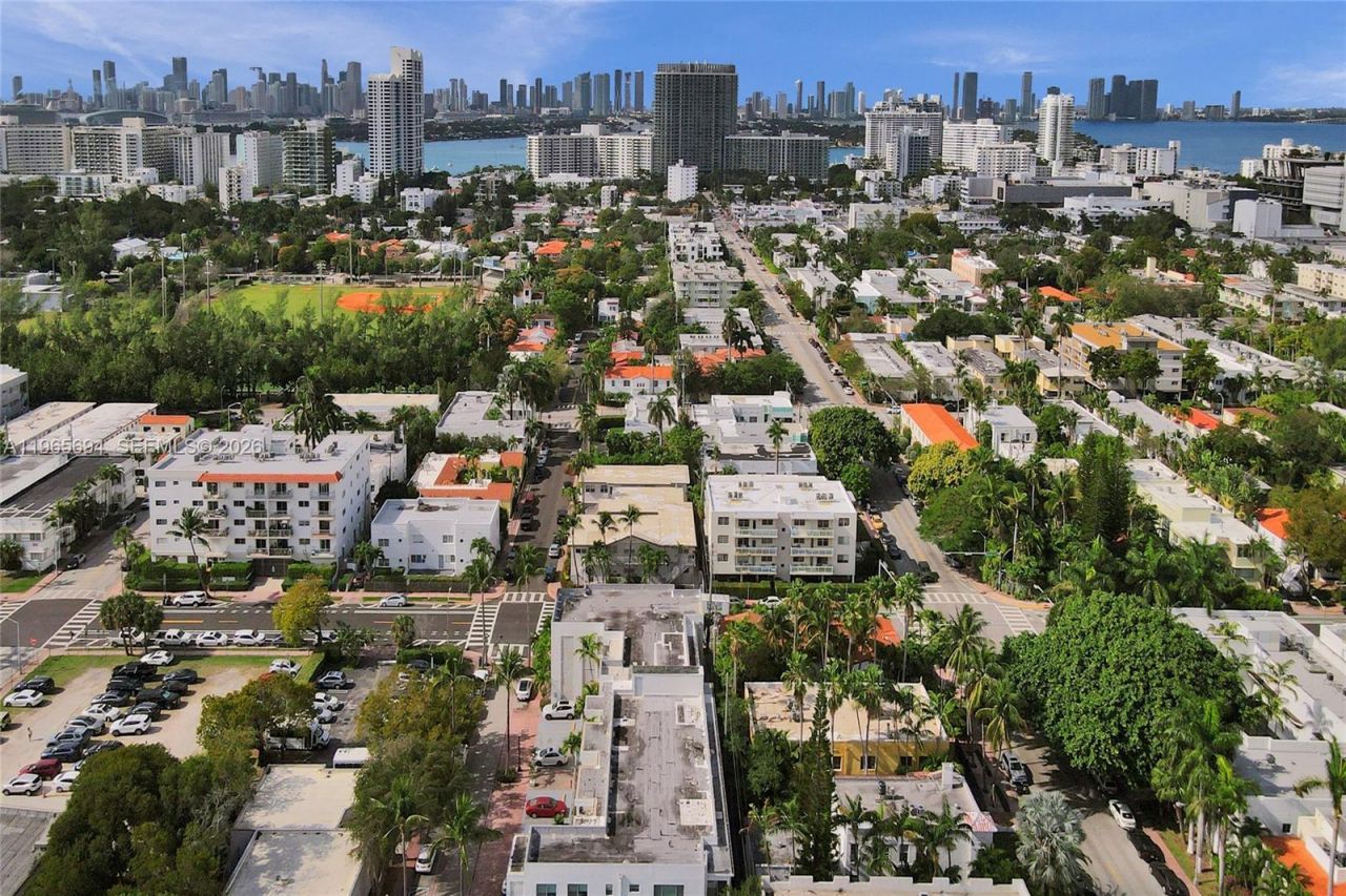 717 Espanola Way , Unit 204, Miami Beach, FL 33139 Photo