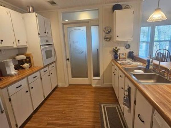 3347 Bandera Street, Athens, TX 75752