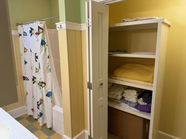 709 Jungle Road Photo 28