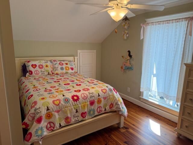 709 Jungle Road Photo 30