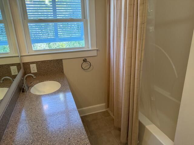 709 Jungle Road Photo 49