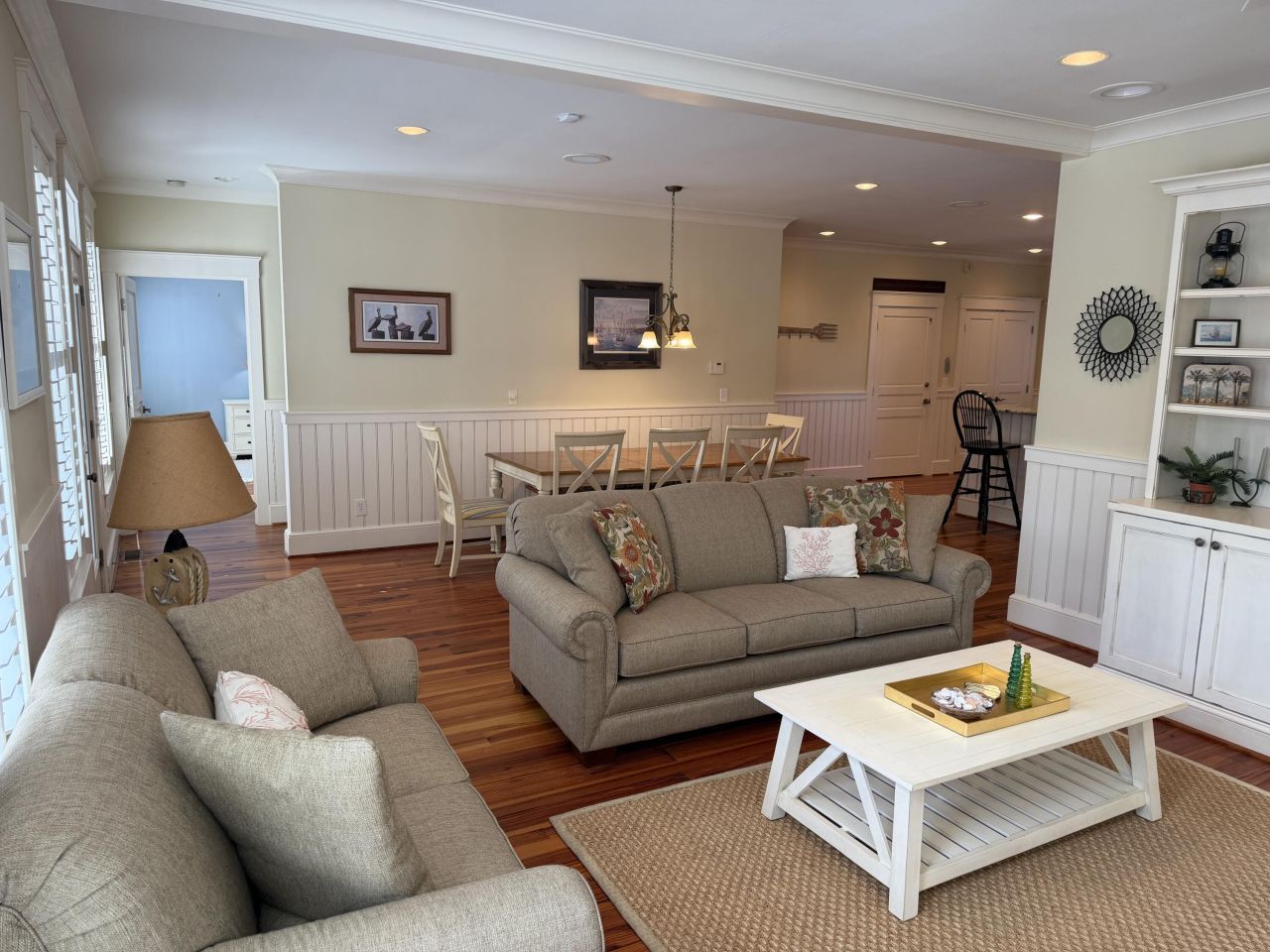 709 Jungle Road Photo 8